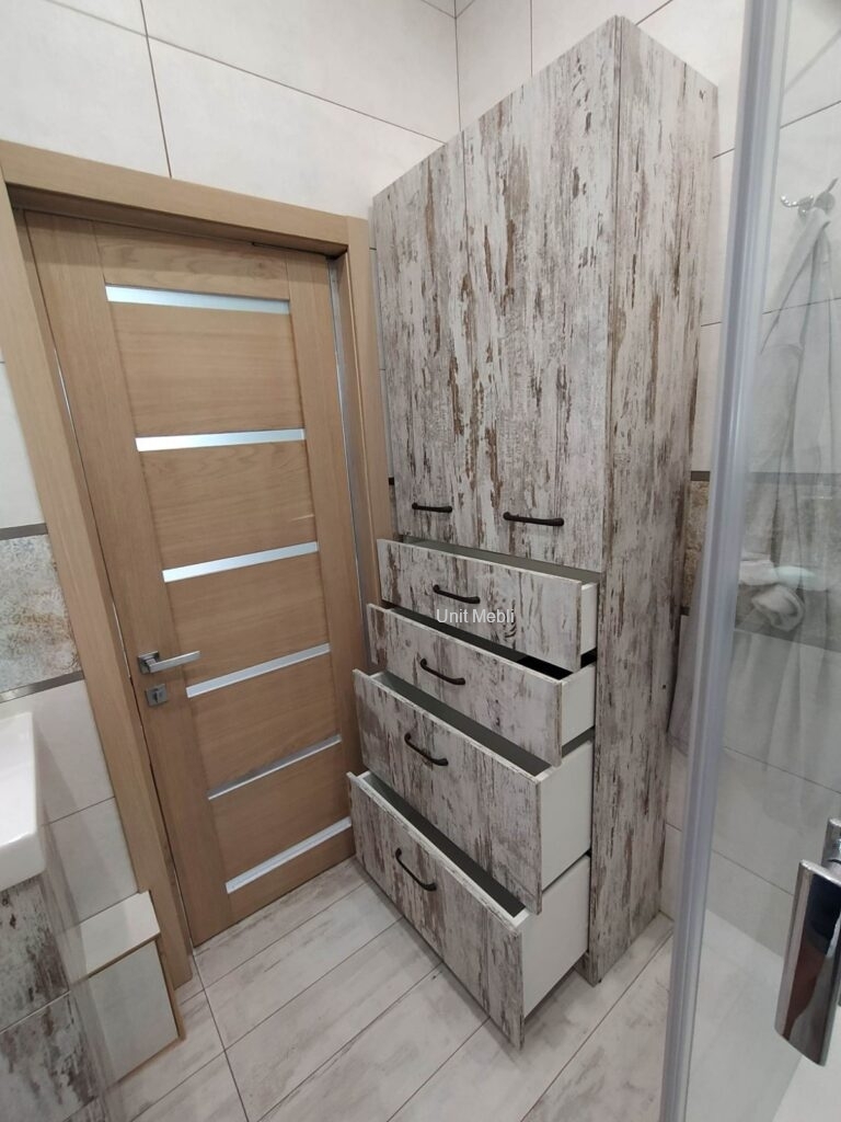 Пенал в ванную с ящиками